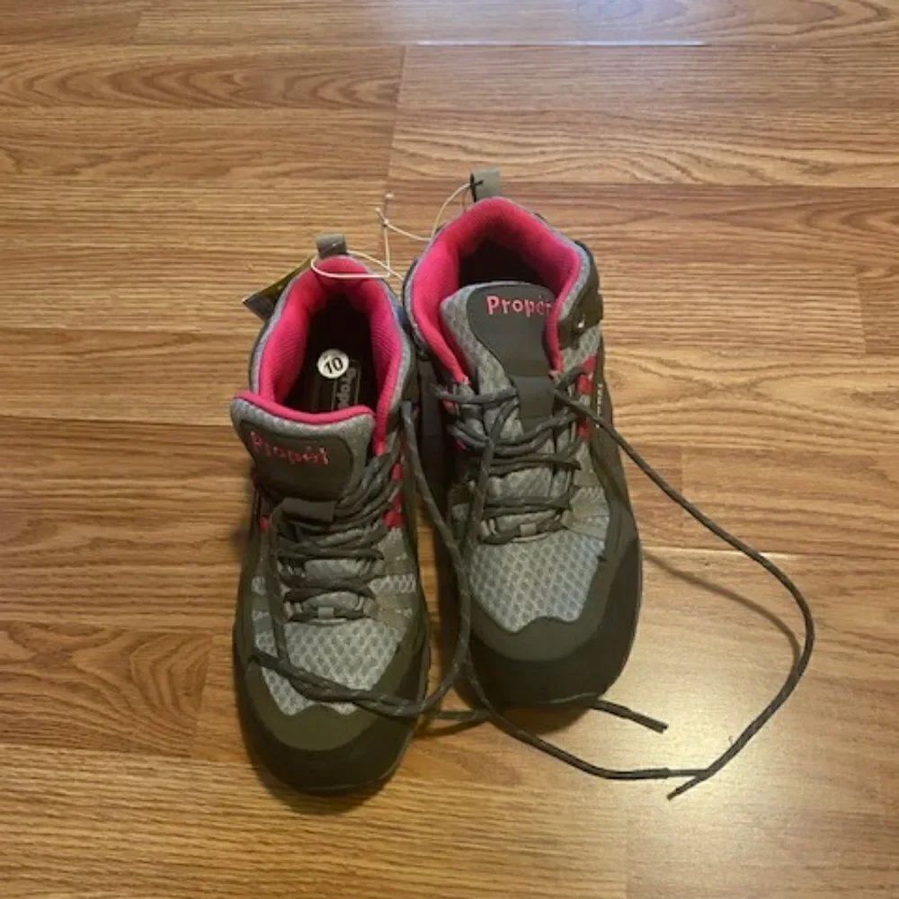 Propet Peak WBA002M Gray/Berry Hiking Sneakers, size 10M